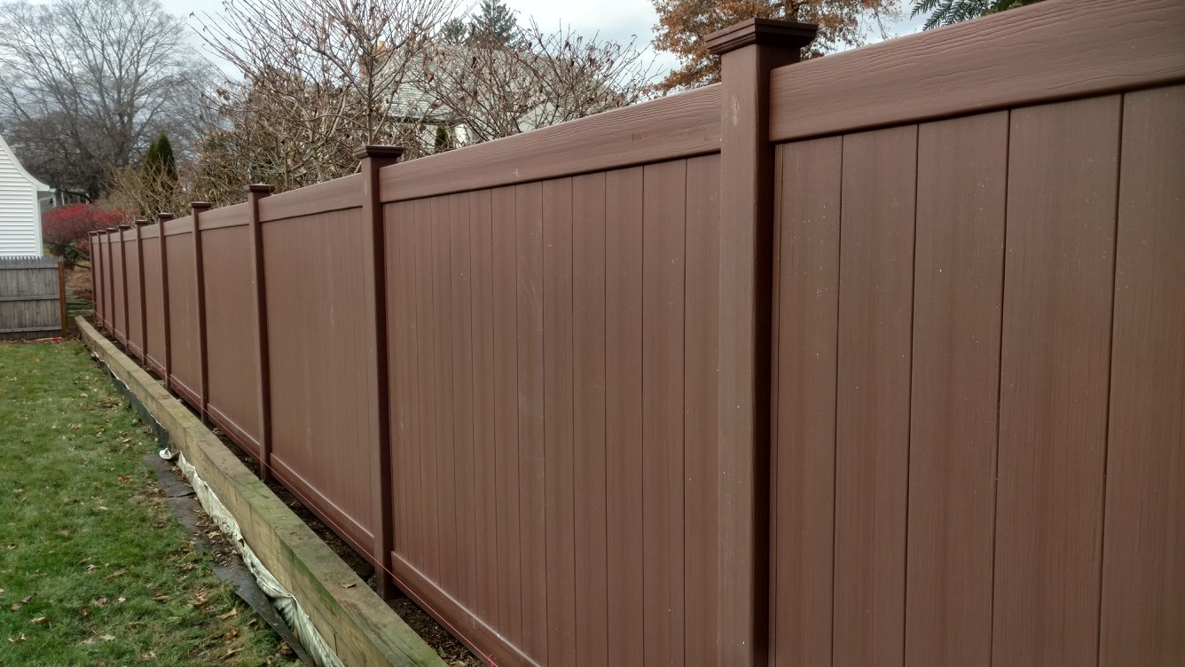 PVC\/Vinyl  Northern Fence